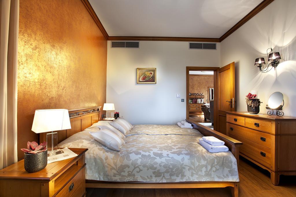 Vinarsky Penzion Andre Velke Pavlovice Room photo